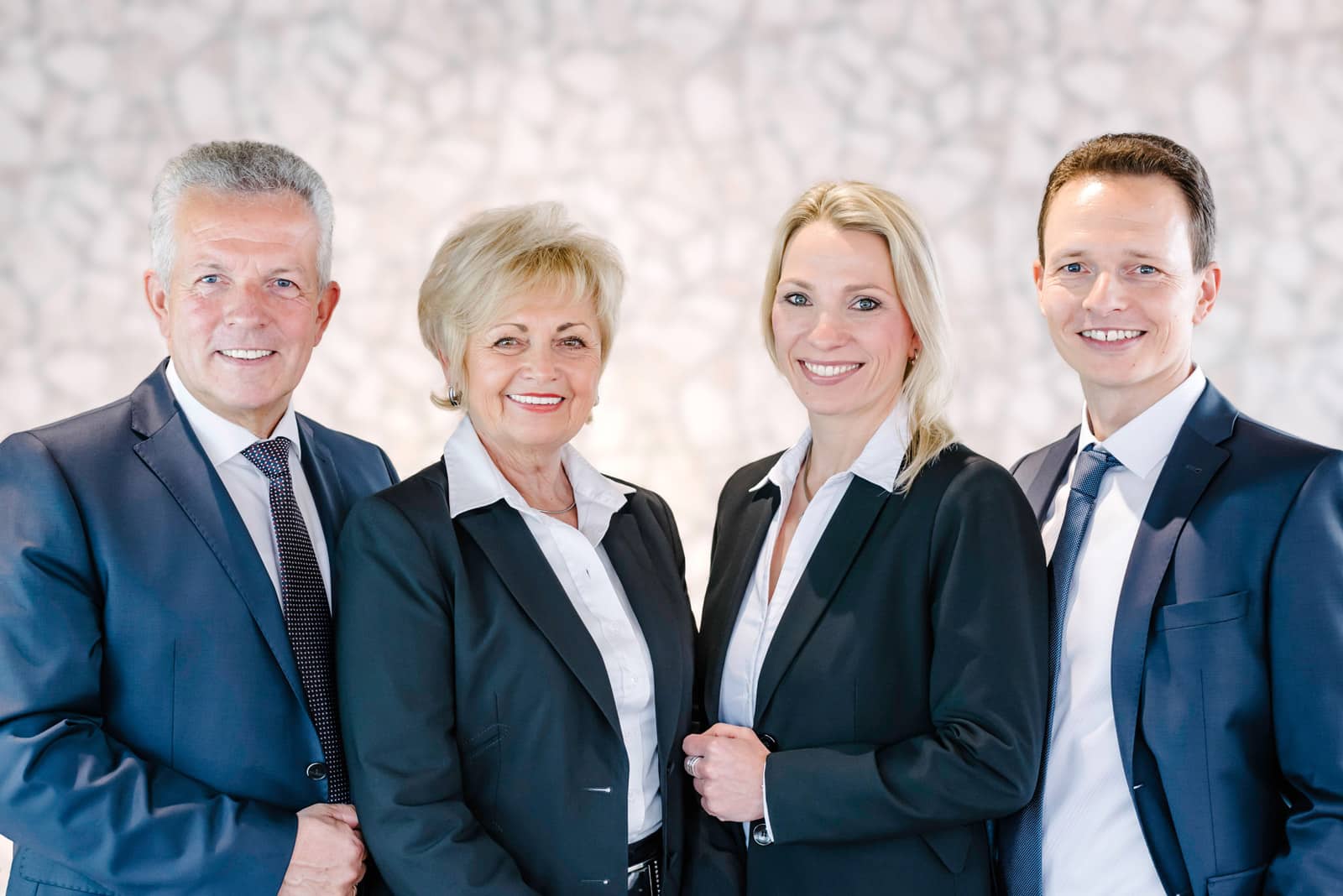_Petsch_Team-246-Bearbeitet_mitHG
