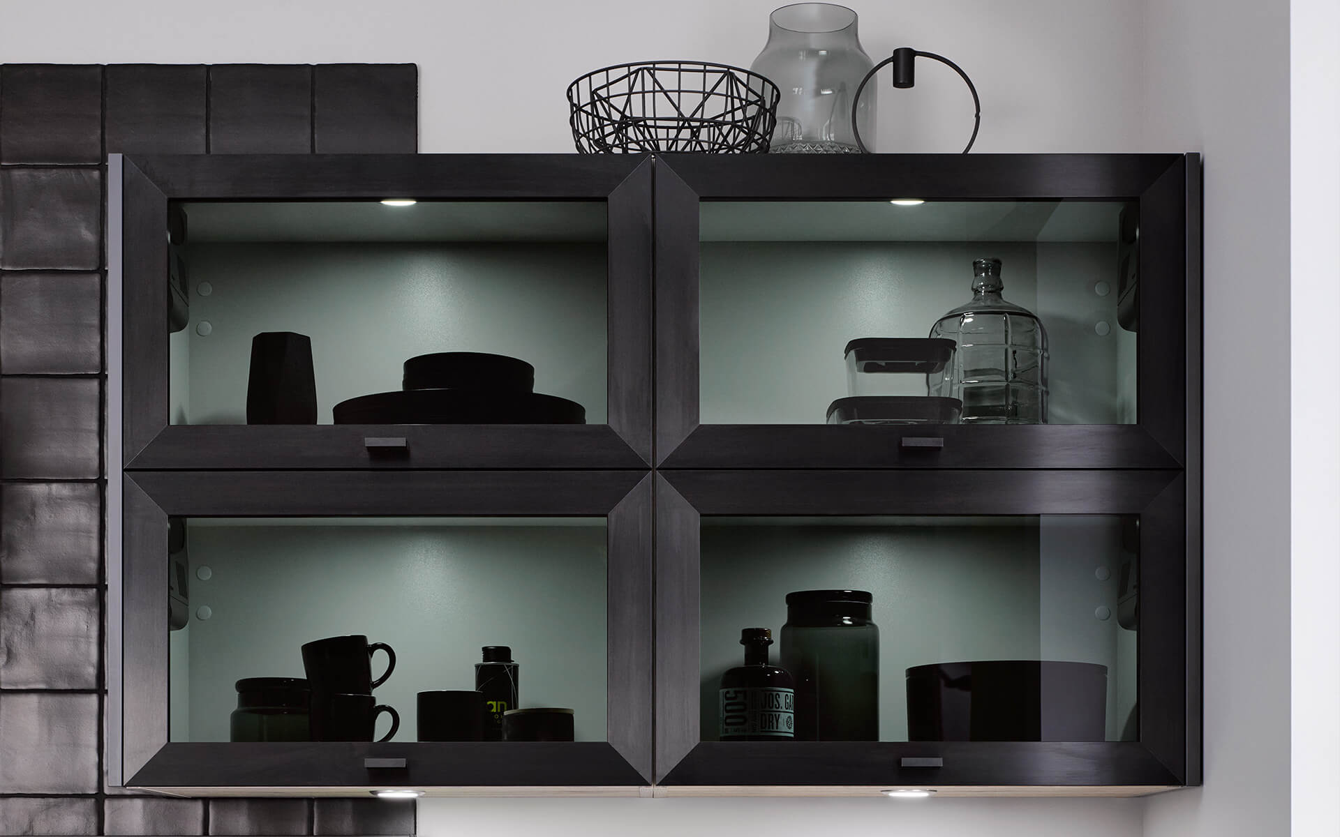 Häcker Oberschrank verglast