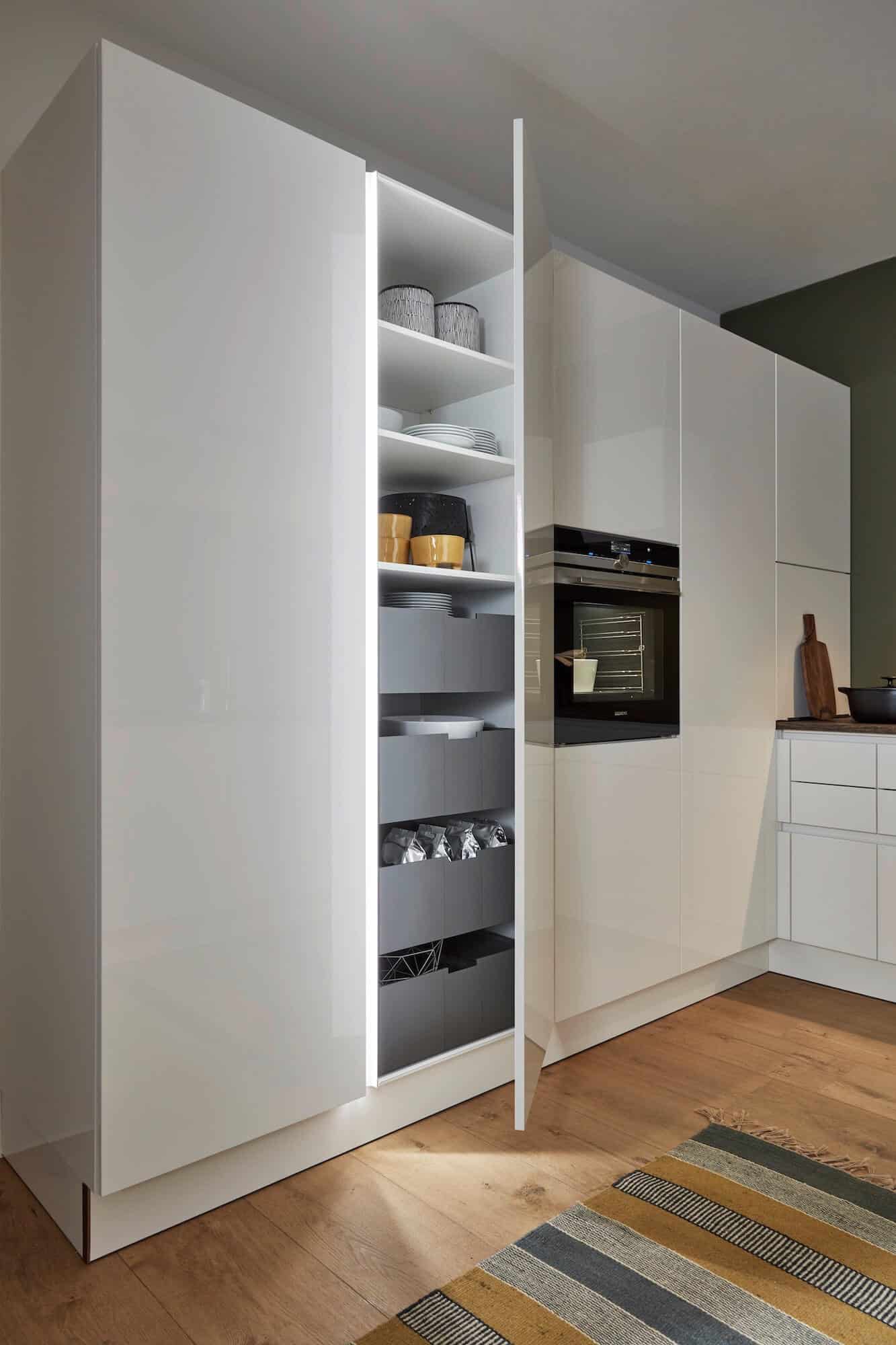 Nolte Designküche Lack hochglanz weiß Wandschrank Nolte Designküche Lack hochglanz weiß Wandschrank