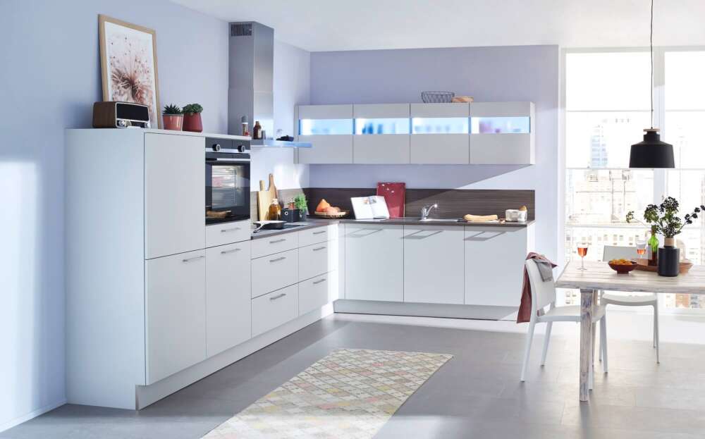 Nolte moderne L-Küche Mattweiß Plus