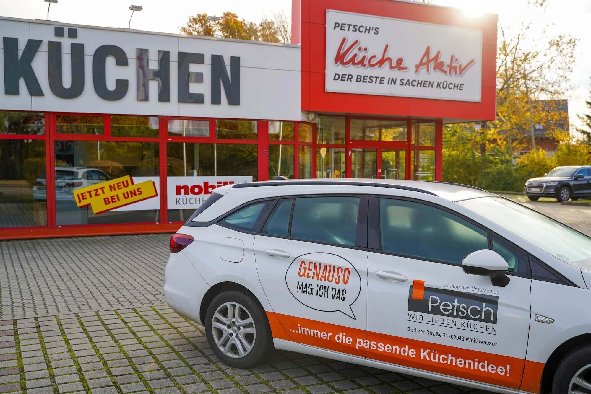 Küche Aktiv mit Firmenwagen