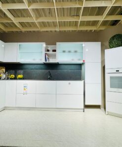 Schüller Moderne L-Küche mit Hochschrank Kristallweiß Hochglanz