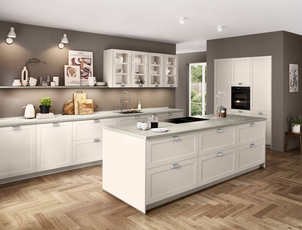 Nobilia Landhaus Inselküche Nordic Sand perfect matt
